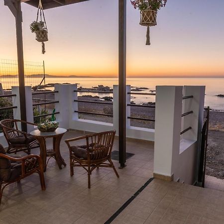Tsampika'S Beachfront House In Stegna Archangelos  Exterior photo